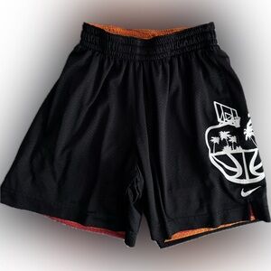 Men's Nike size small mesh reversible shorts